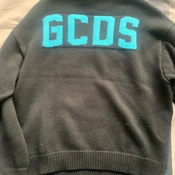 Good conditions is and oversizes sweater - Picture 2 of 4